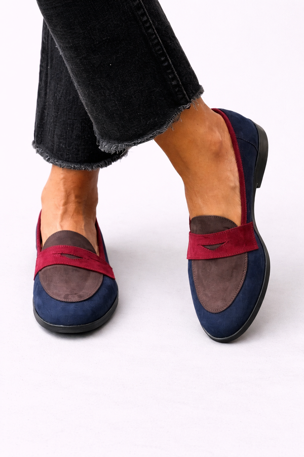 Hayley - Elegant Bicolour Moccasin