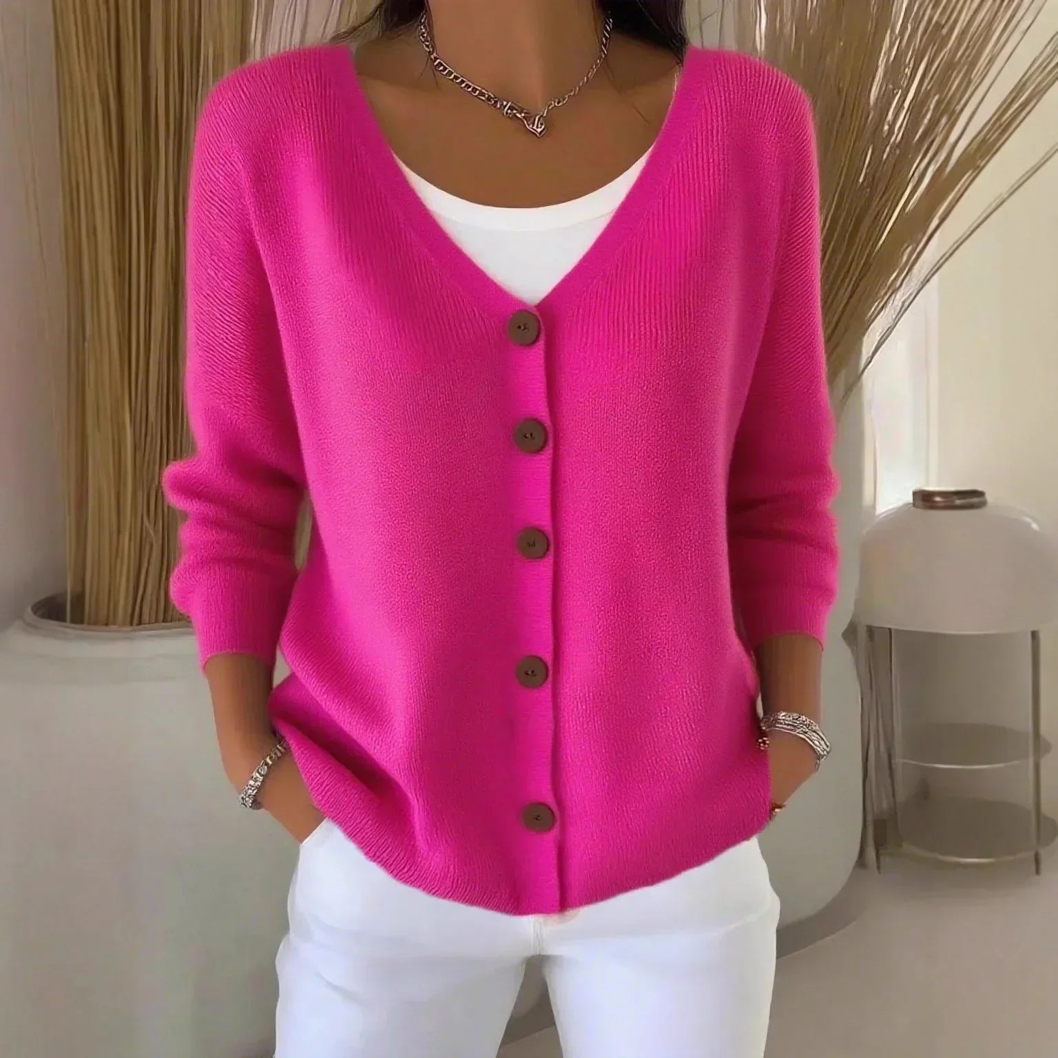 Lucy - V-Neck Cardigan