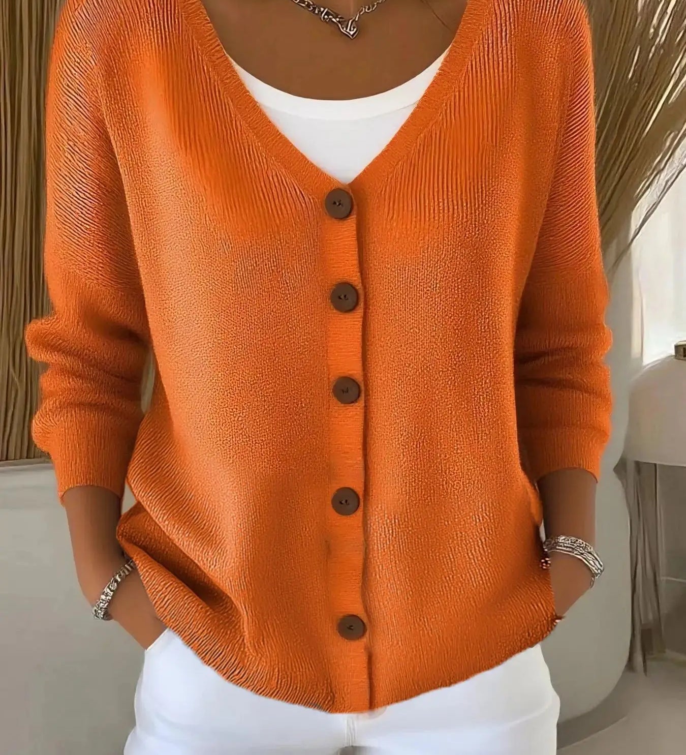 Lucy - V-Neck Cardigan